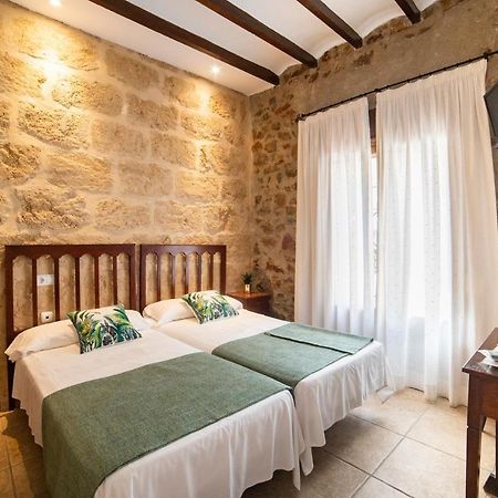 Hostal Tres Molins Jesus Pobre Eksteriør billede