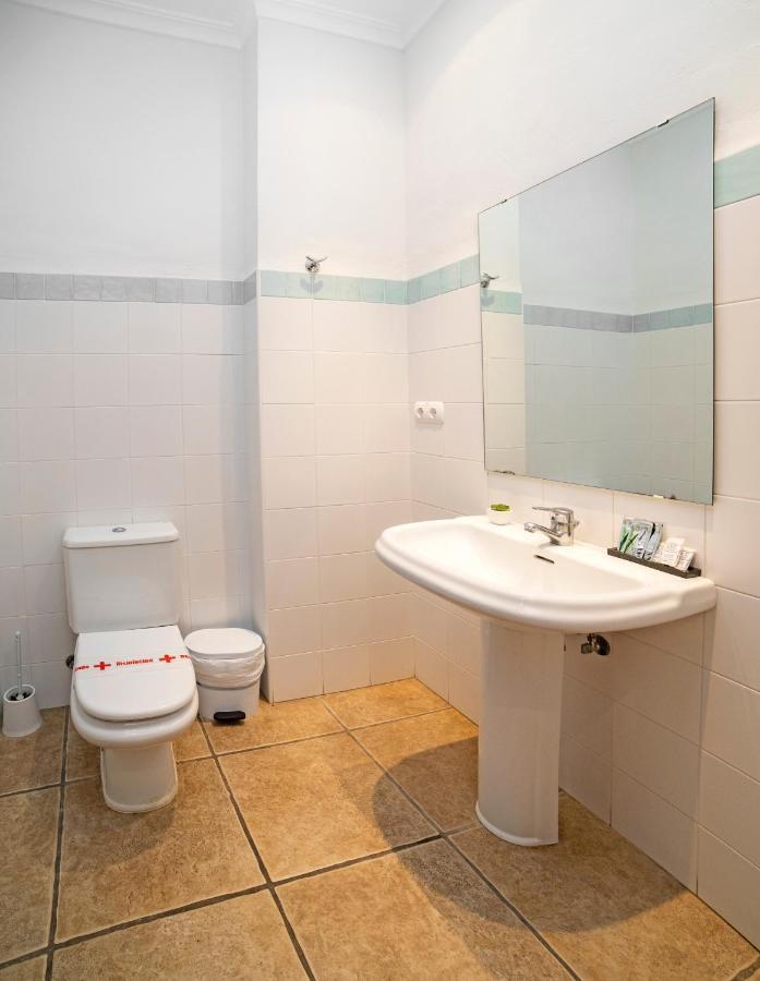 Hostal Tres Molins Jesus Pobre Eksteriør billede